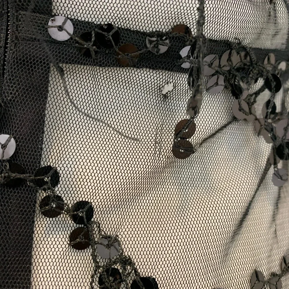 PrettyLittleThing Valentina Black Maxi Dress - Picture 5 of 8